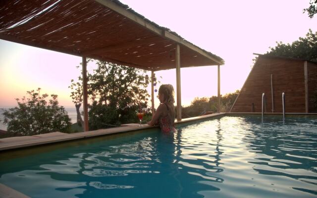 Caliente Bungalows - Adults Only