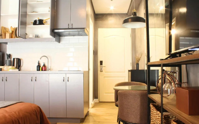 The Brass Burrow, Bel Air Soho Suites