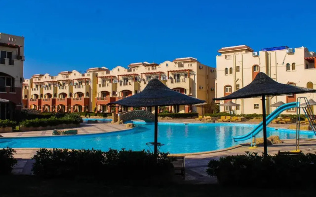 La Sirena Hotel Beach Resort