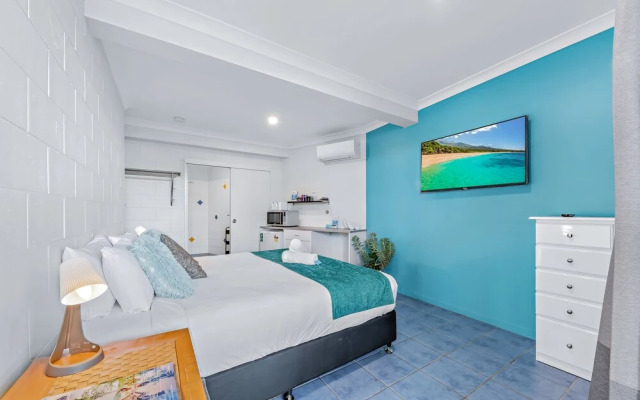 Airlie Sun & Sand Accommodation Studio 1