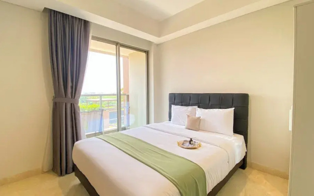 Great Location and Homey Studio Gold Coast Apartment near PIK