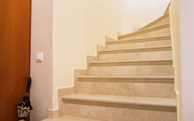 2Floor Apartment