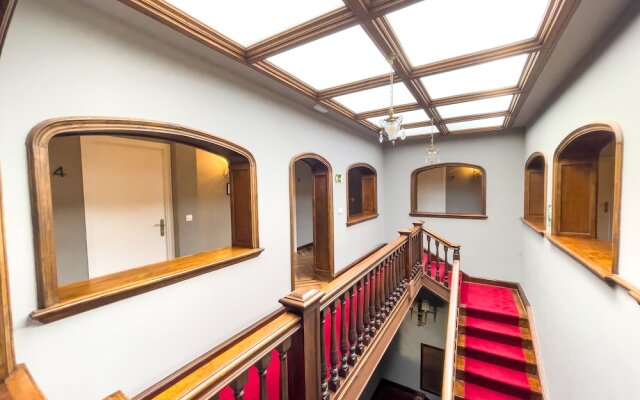Angelats Hotel