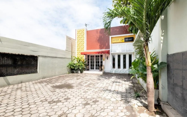 SPOT ON 2419 Rumah Nugraha Hotel Syariah