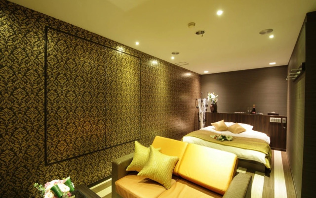 MINT Premium - Adult Only