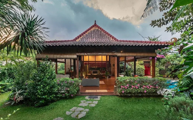 Villa Mulyono
