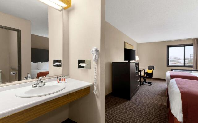 Baymont by Wyndham Sioux Falls West (67058) Sioux/ Near Airport