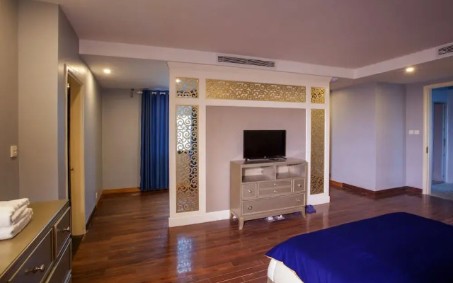 RedDoorz Hostel @ Signature Inn