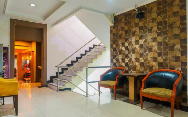 OYO Flagship 3563 New Mg Hotel