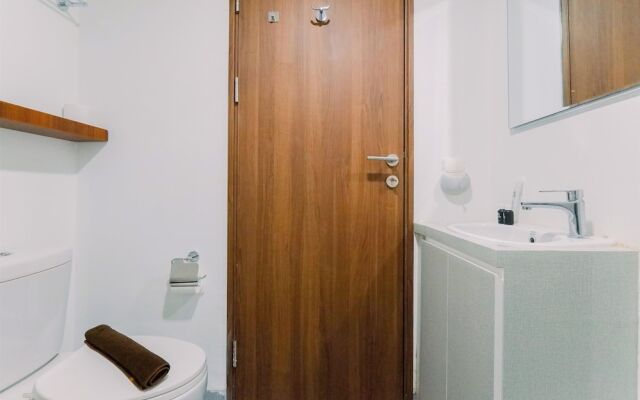 Best Homey And Nice Studio At Royal Sentul Park Apartment