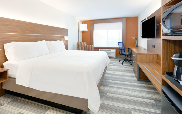 Holiday Inn Express Mitchell by IHG