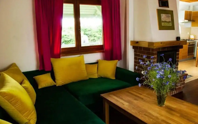 Large Holiday House With Terrace, Bobolin