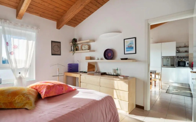 Bright Apartment Como Cavallasca