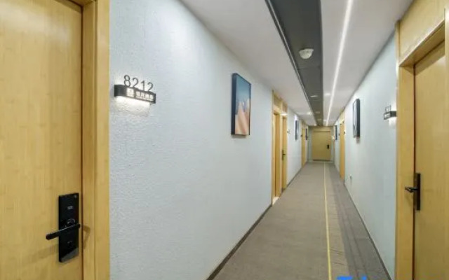 Shanghai Wangyue Hotel (Fangdian Road Subway Station)