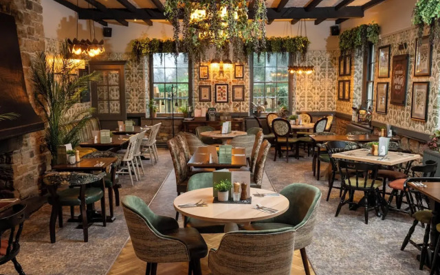 Rockingham Arms by Greene King Inns