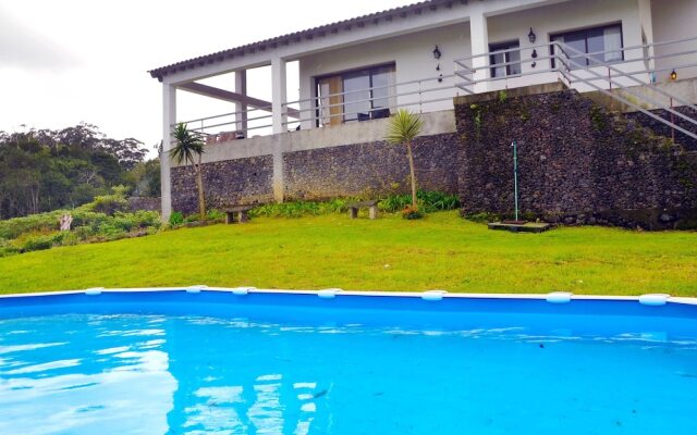 Villa With 4 Bedrooms in Fenais da Luz, With Wonderful sea View, Priva