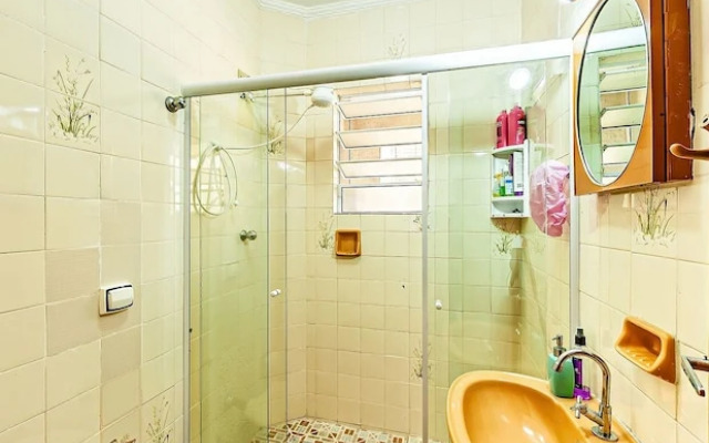 Agradável apartamento no Caiçara