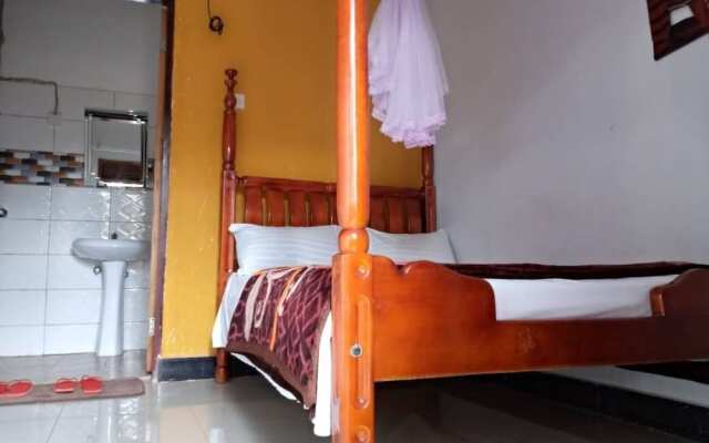 Trinity Motel Entebbe