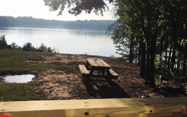 Lakefront Property Two Bedroom Cabin #35 at Long Cove Resort by Redawning