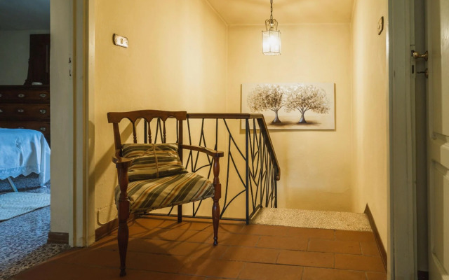 Cheerful holiday home in Poggio with private garden