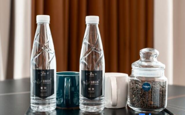 Jinshun Tianhua Hotel (Lushui No.1 Middle School in Nujiang)