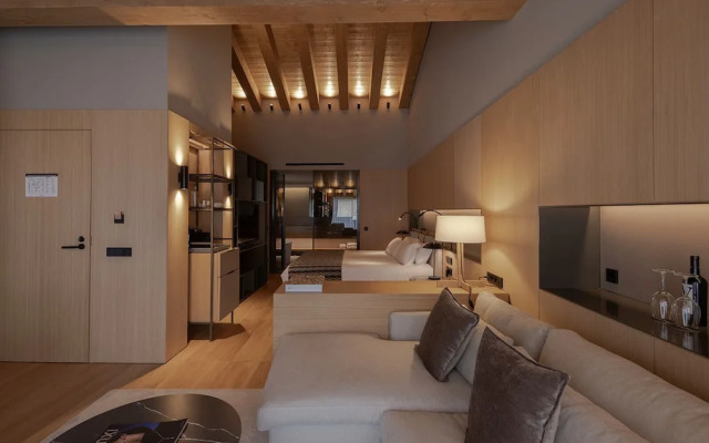 The Blackpine Hotel, Small Luxury Hotels