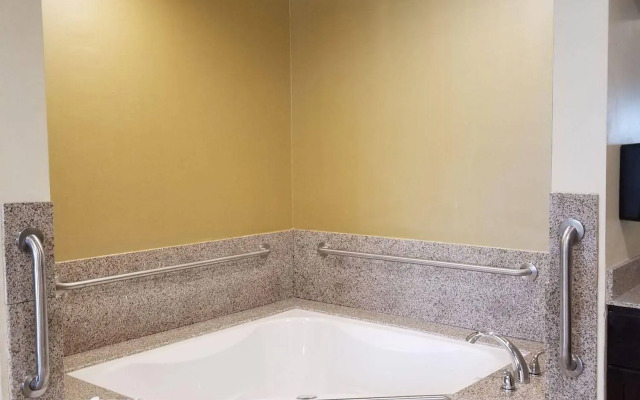 Tuscan Garden Inn