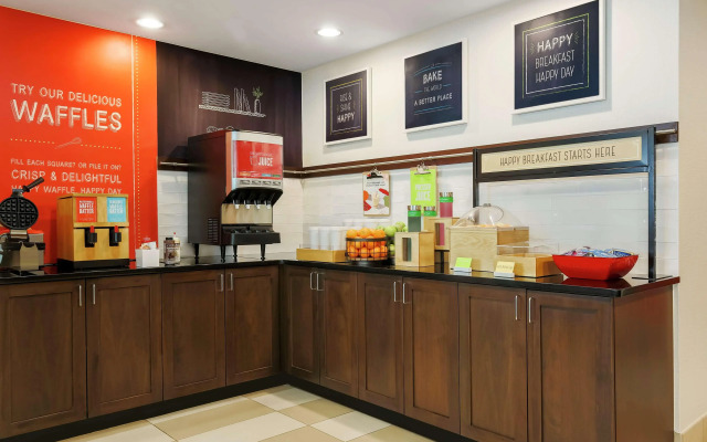 Hampton Inn & Suites Denver Tech Center