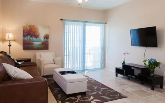 One-Bedroom New Raven Condo