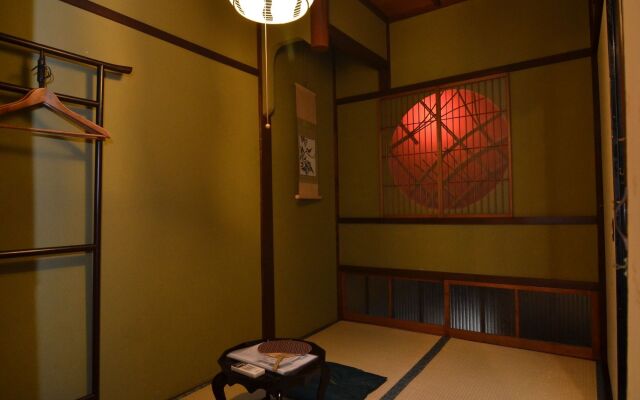 Guest house Rakuza