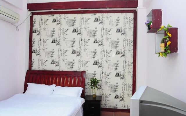 Guangzhou 18 Years Old Apartment