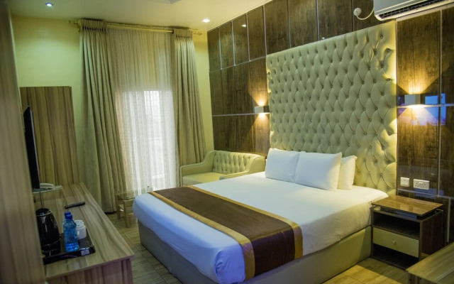 Bedouin Hotel & Suites