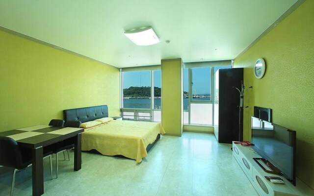Yeosu Beach Pension