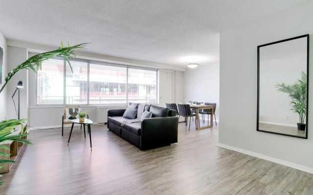Modern Apartment At Crystal City