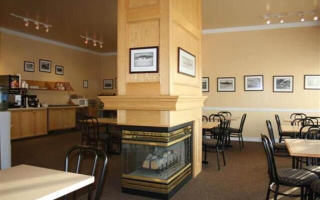 BCMInns Fort McMurray