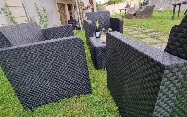 Gite Jonquille 2 à 8 personnes avec SPA