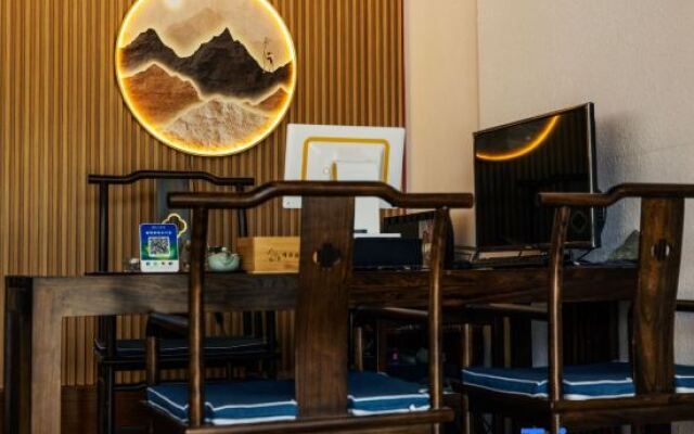 Wutaishan Yishan Yishu Boutique Hotel (Wuye Temple)