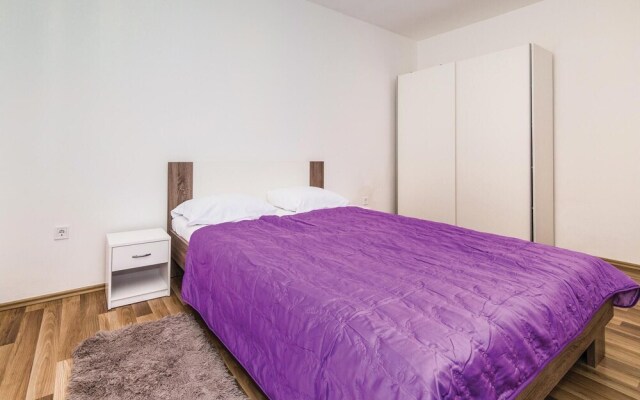 Beautiful Home in Marina With Wifi and 7 Bedrooms