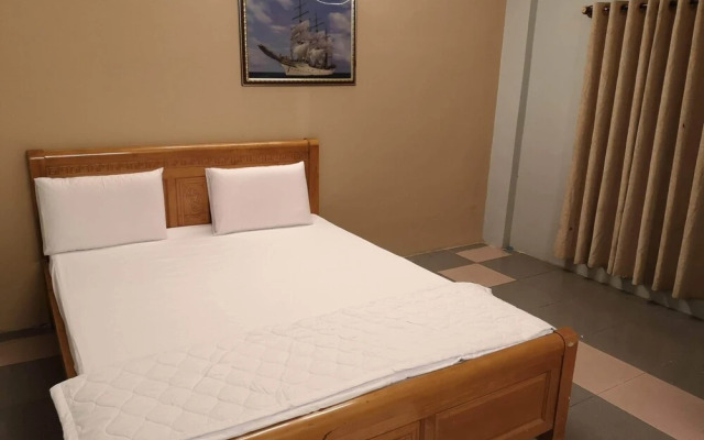 Ha Bao Chau Hotel