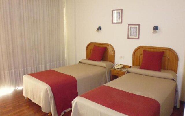 Hotel Victoria Plaza