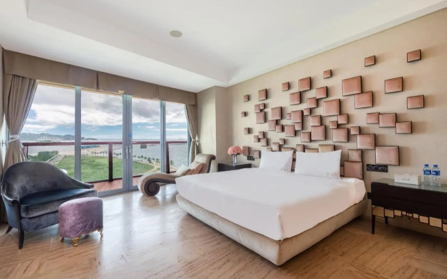 Sanya phoenix island yuejia holiday apartment