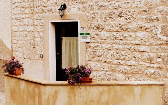 Casa Vacanze L'arco di Fondarca n.16
