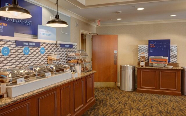 Comfort Inn & Suites