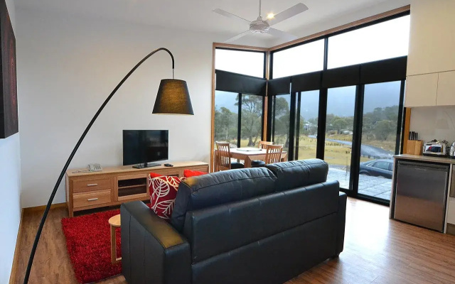 Novotel Lake Crackenback Resort & Spa