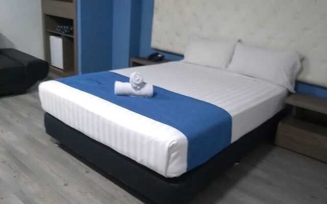 Hotel Plaza Miranda by AW