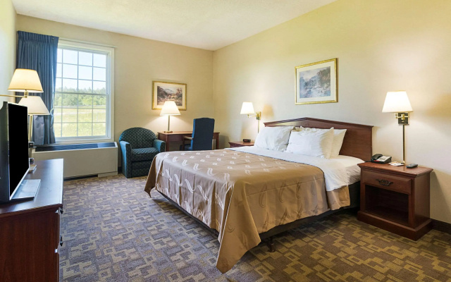 Quality Inn & Suites Schoharie near Howe Caverns