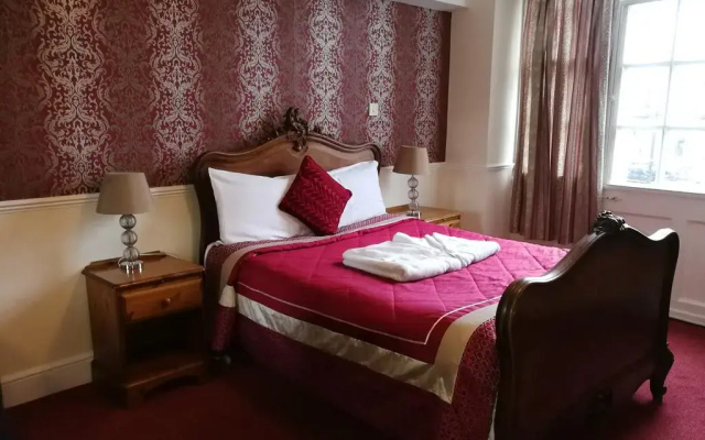 Crown Hotel Brackley