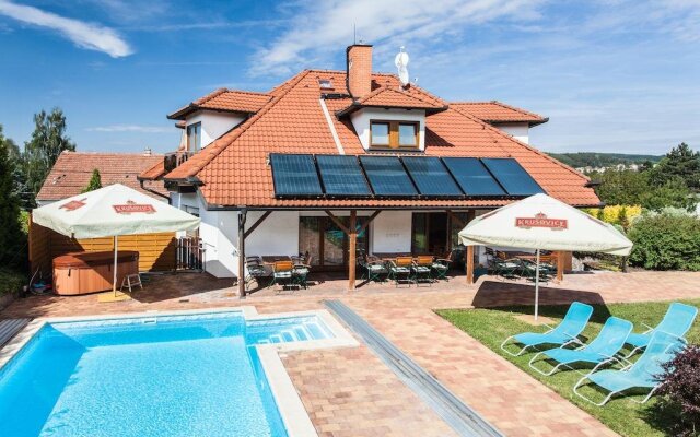 Depandance Hotel u Crlíků