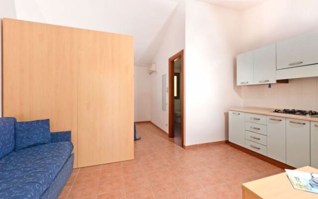 4 Mori, Residence (MUV100)