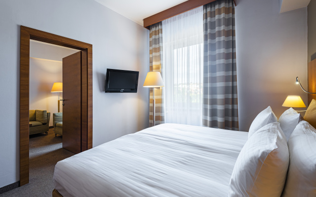 Grand Hotel International
